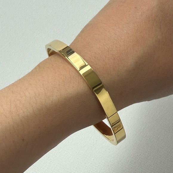 Bracelet Bangle 18K Gold Stainless Steel Tarnish Free - Picture 2 of 3